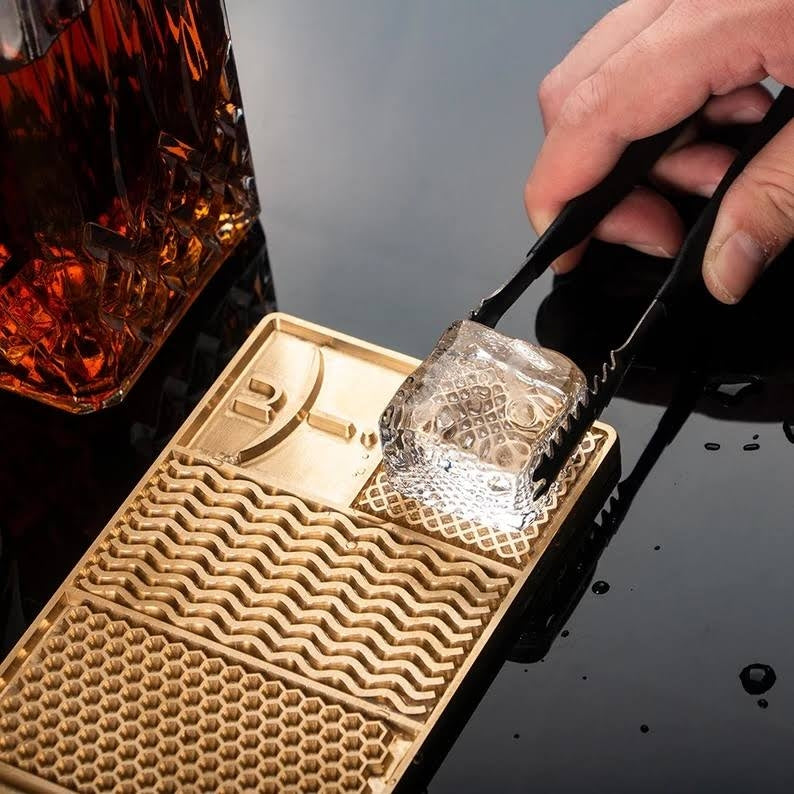 Plancha de Grabado de Latón Personalizada para Cubitos de Hielo 77